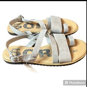 Sorel Ella Gray Criss Cross Ankle Strap Leather Sandals Size 8 NEW